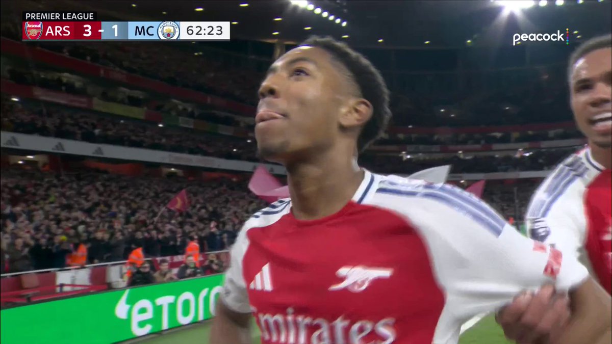 WHAT A MOMENT. 18-YEAR-OLD MYLES LEWIS-SKELLY GETS HIS FIRST GOAL FOR HIS BOYHOOD CLUB AGAINST MANCHESTER CITY. 📺 Peacock | #ARSMCI