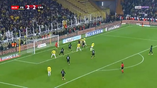 Ahmet Çakar: Şu golü Türkiye'de atacak forvet yok, 100 milyonluk Osimhen'de atamaz gerçi Osimhen ancak Penaltıdan atmaya devam etsin.