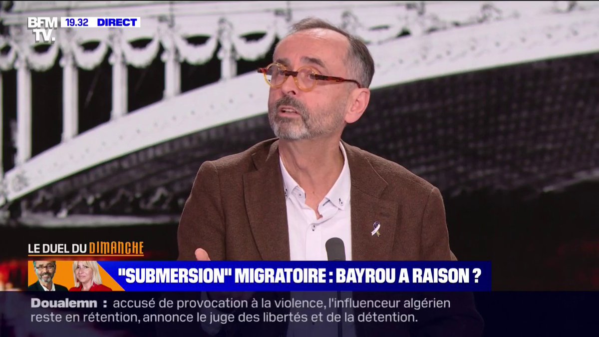 Propos de François Bayrou sur la "submersion migratoire": "On devrait tous applaudir", réagit Robert Ménard