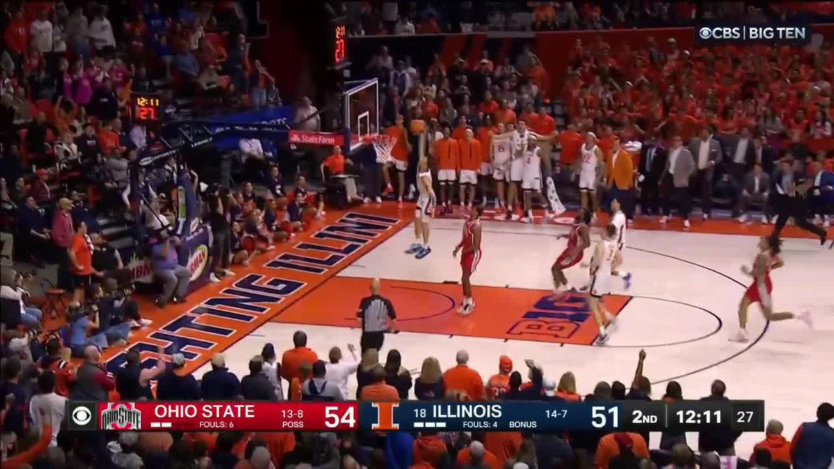 This DGL dunk‼️ 😲 #B1GMBBall on CBS 📺