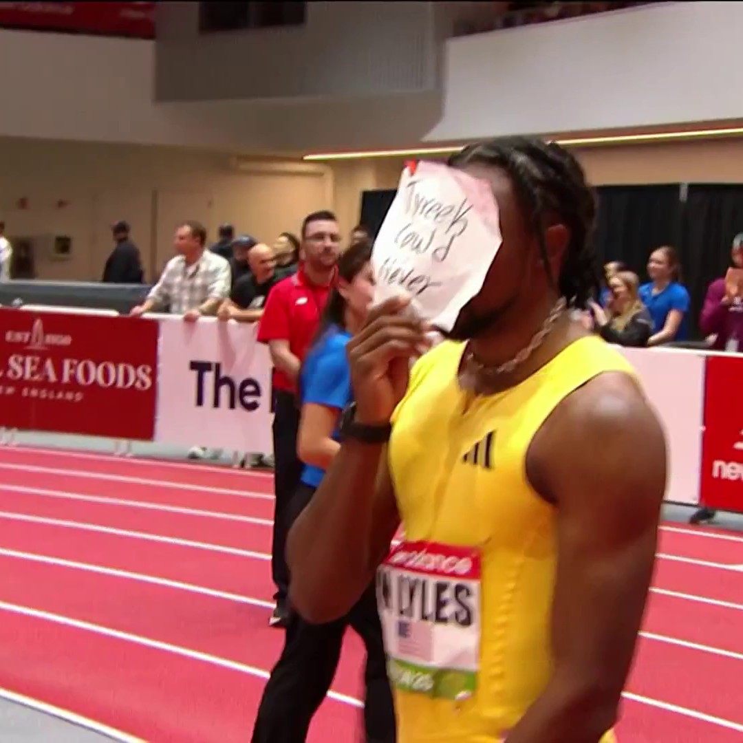 Noah Lyles wins his FOURTH straight 60m final at the New Balance Indoor Grand Prix…plus a little message. 👀 📺 NBC & Peacock