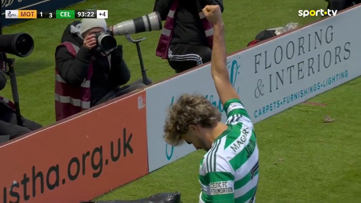Jota marcou na sua reestreia pelo Celtic. Que momento! 🍀