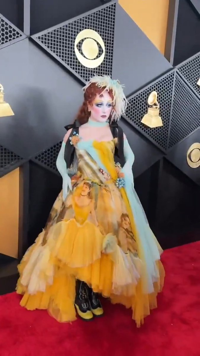 How does one continue breathing while in the presence of Chappell Roan??? Any tips??? #GRAMMYs