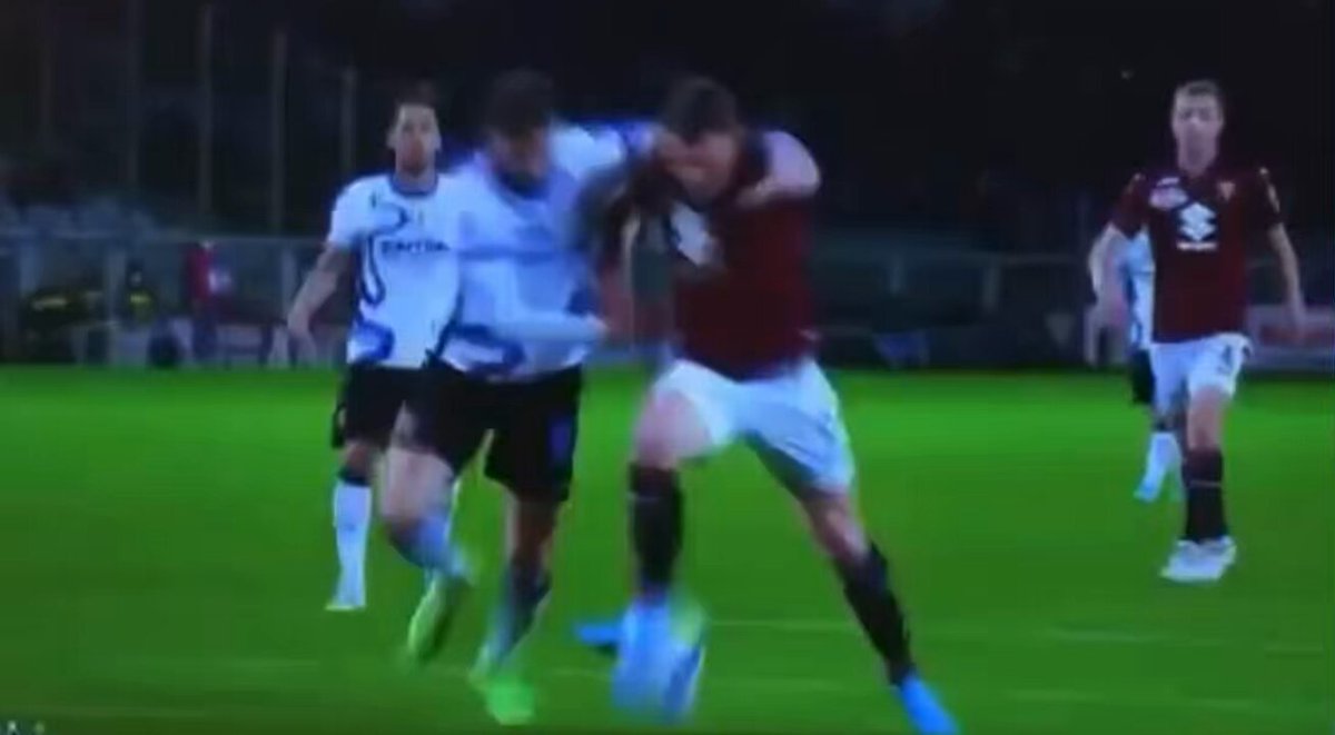 Ranocchia a Pressing sul contatto Pavlovic-Thuram “È incredibile. Almeno chiamalo, vorrei capire cosa si sono detti al VAR” Ma vediamo cosa si sono detti sul suo contatto con Belotti