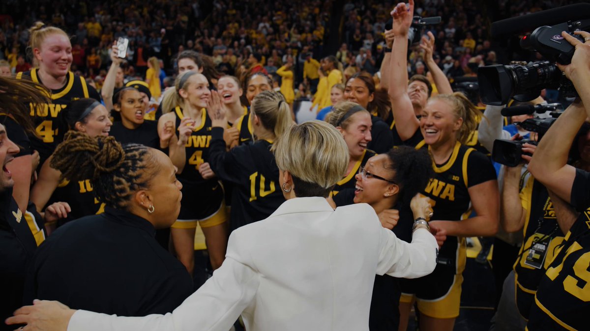 A little Carver magic 🪄 #Hawkeyes