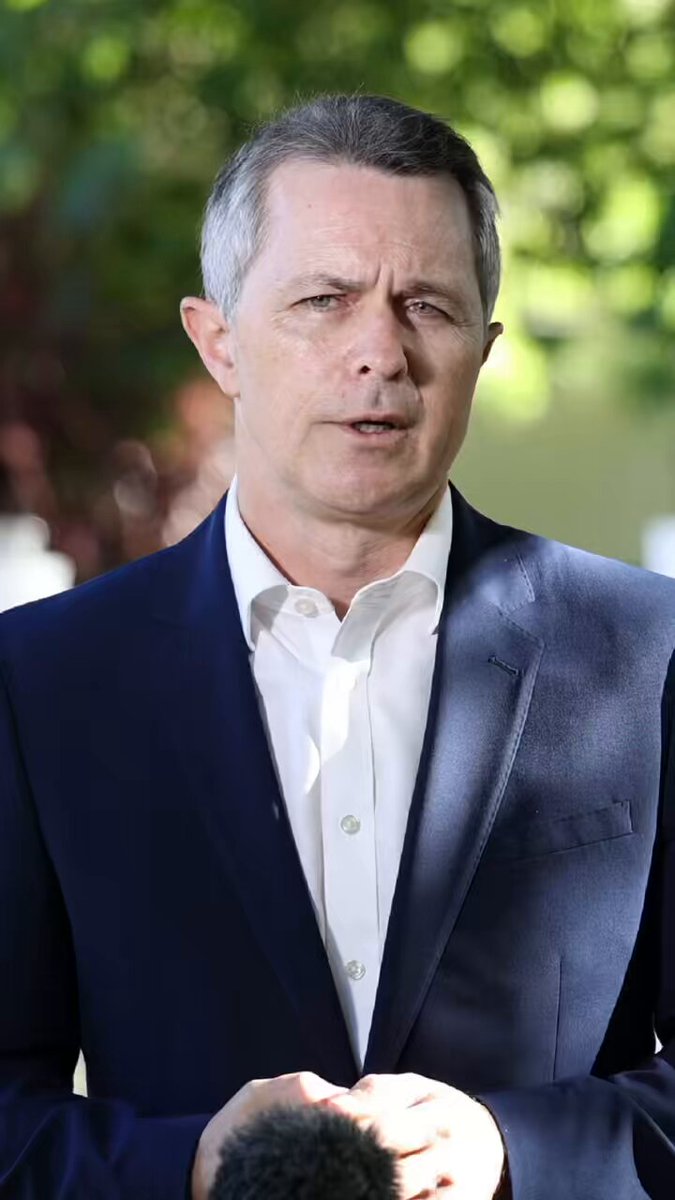 Don’t risk Dutton.