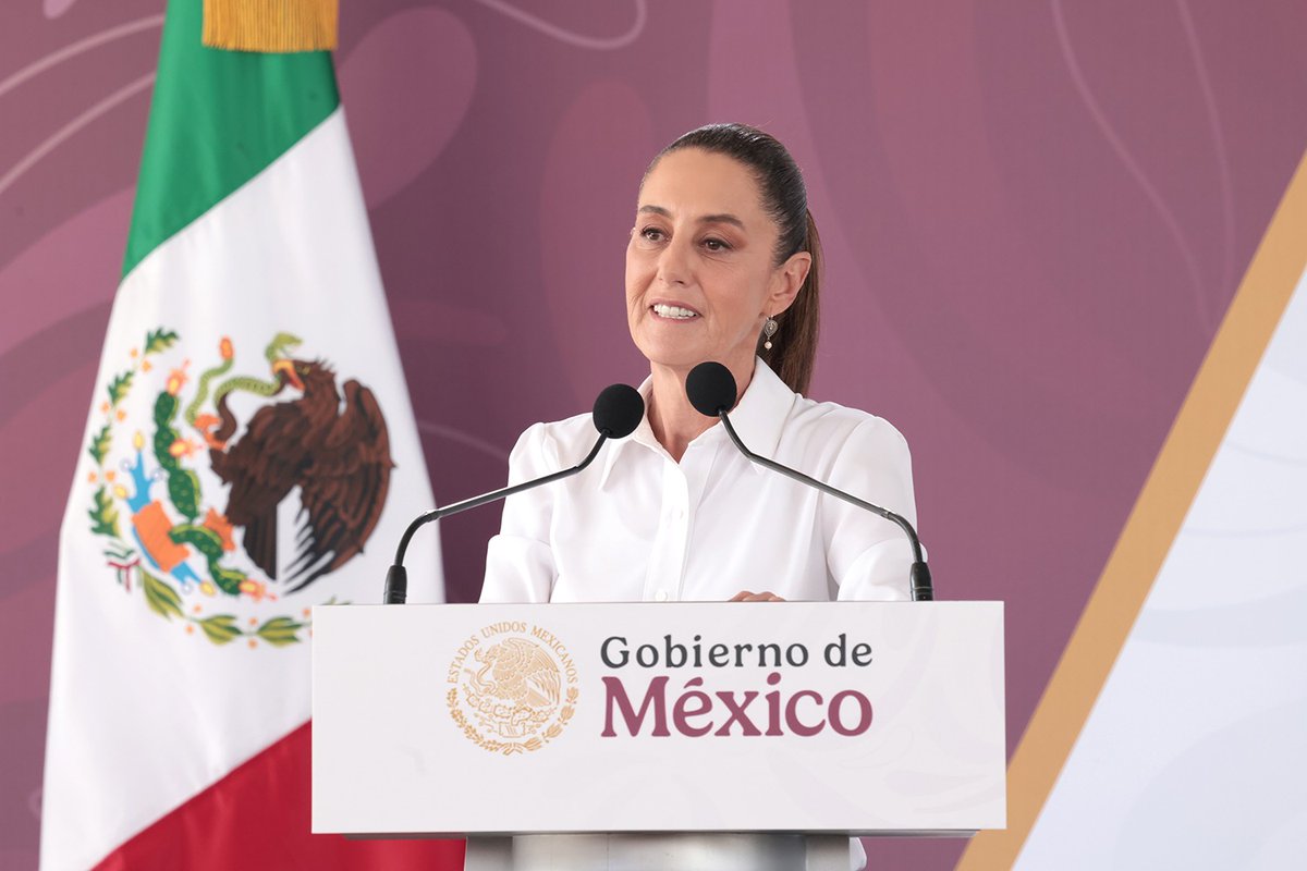 La presidenta Claudia Sheinbaum Pardo llamó a la coordinación con EU, sin injerencia ni subordinación porque la soberanía no está en venta. Dijo a las y los mexicanos que todos vamos a estar unidos; cabeza fría y amor al pueblo.