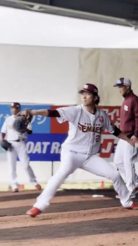 こちらはブルペン① いろんなアングルでたっぷりお届け⚾ #早川隆久 #RakutenEagles #キ! #タイヤはフジスプリングキャンプ2025