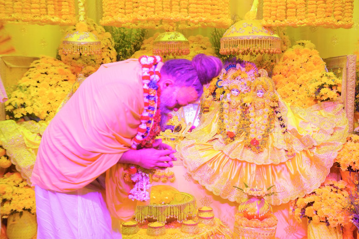वृंदावन में बसंत की अद्भुत शोभा।