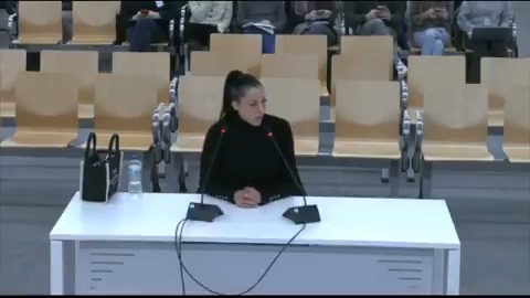 #EnDirecto | Jenni Hermoso, tras preguntarle la abogada de Rubiales por su actitud en el autobús y la foto de Íker Casillas: "Yo no tengo que estar llorando, ni en el último asiento. No tengo que estar llorando en una habitación para dar a entender que (el beso) no me gustó"