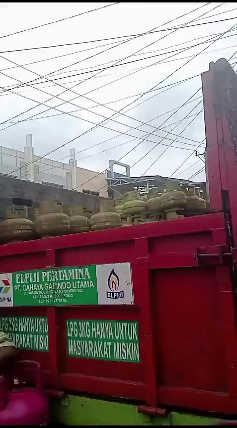 Ganjar Pranowo What is this mr Partai Gerindra