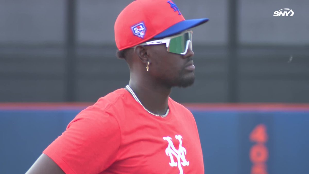 Ronny Mauricio is on the field in Port St. Lucie