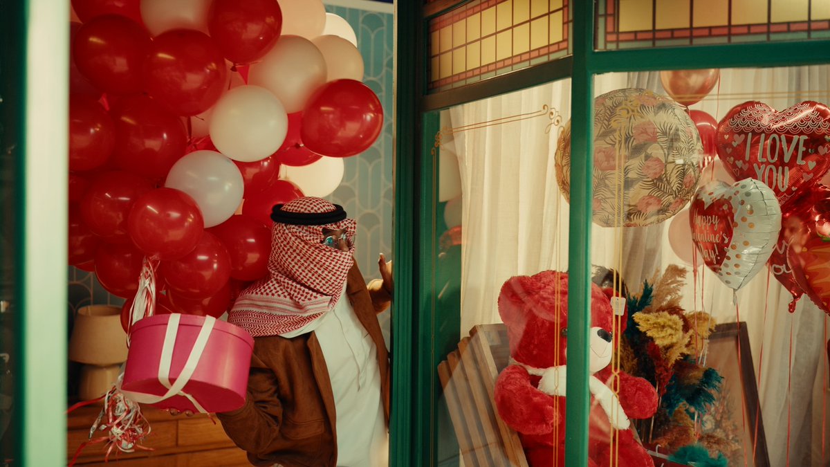 للناس اللي يحبّون والناس اللي يخبّون مشاعركم فلاورد يوصّلها #من_القلب ❤️ #ValentineDay