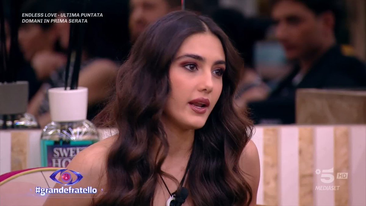 La reazione di Zeudi non si fa attendere 🔥 #GrandeFratello