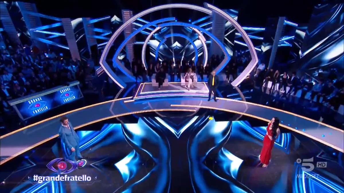 È il momento di un sincero faccia a faccia tra Shaila e Iago 🔥 #GrandeFratello
