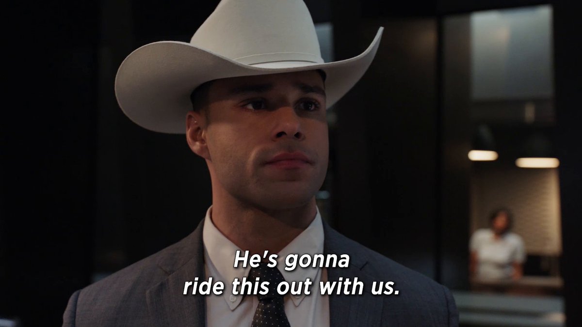 An asteroid collision is imminent! ☄️ The series finale of #911LoneStar starts now.