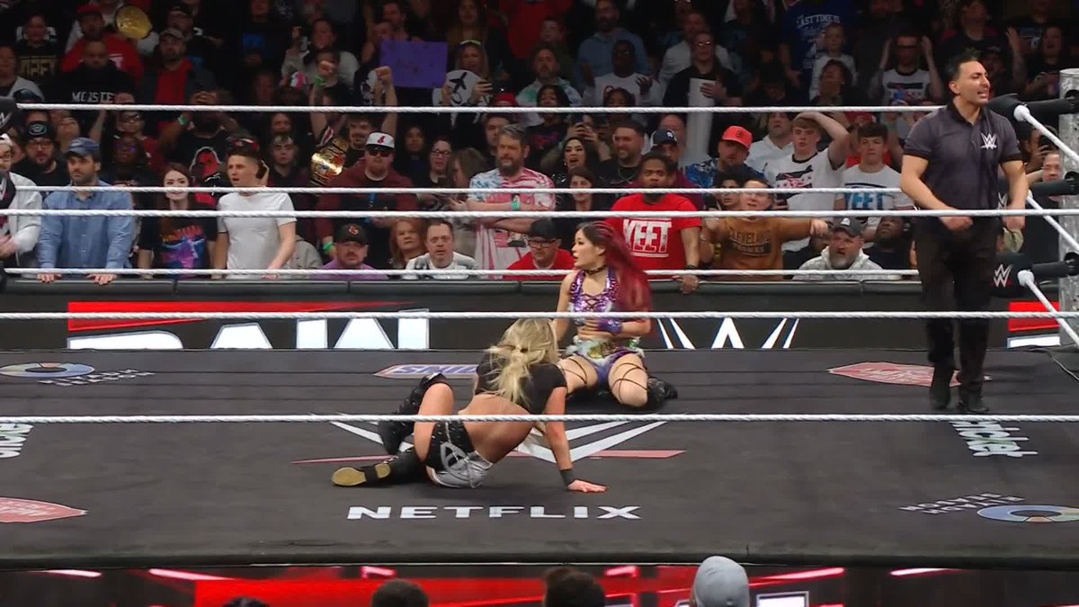 Haven't seen a match finish that brilliant since that one tables match Cody Rhodes had years ago! 😆 #RawOnNetflix