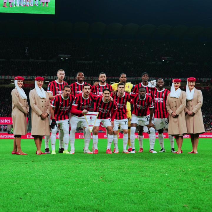 On Derby Day, we wear red and black! @ACMilan 🔴⚫️⚽️