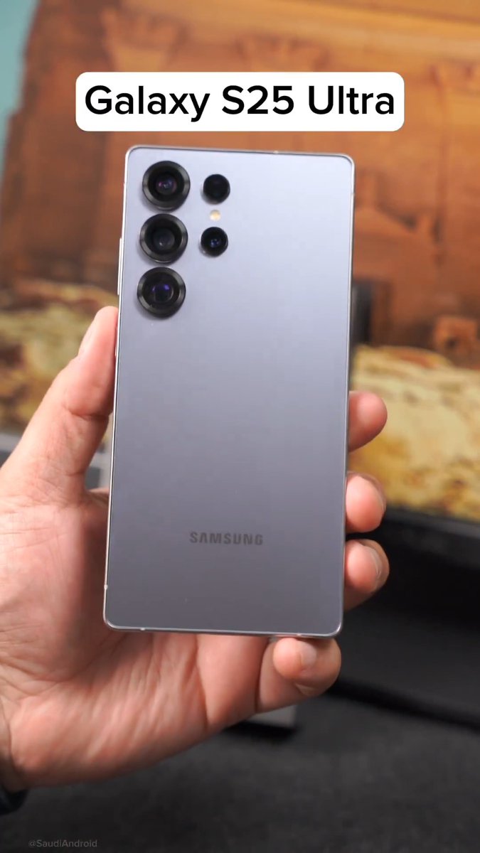وصل الفيديو السنوي😍 مالجديد في جالكسي S25 الترا؟📱 20 ميزة جديدة في الفيديو🩶 خبرنا في التعليقات عن أكثر ميزة أعجبتك في الجهاز.👀 #GalaxyS25Ultra #GalaxyAI