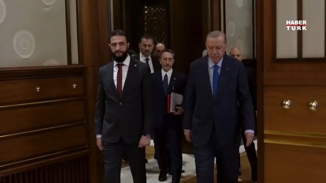 SON DAKİKA | Cumhurbaşkanı Erdoğan, Suriye Cumhurbaşkanı Ahmed Şara ile görüşüyor. Görüşmeden ilk görüntüler: