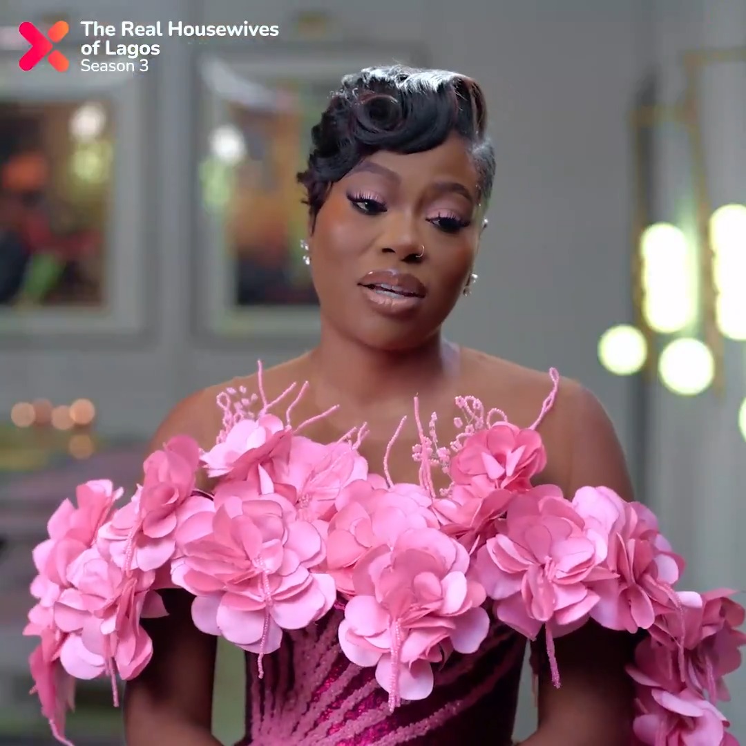 Now that's how you make an intro ... meet Sophia Momodu 🤩 #RHOLagos