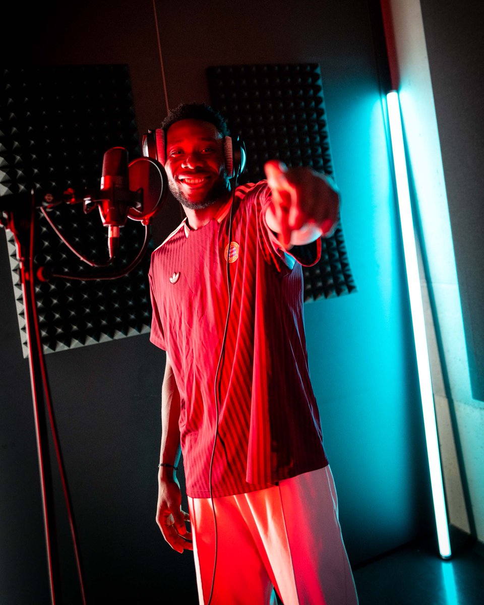 🚨 OUT NOW! "𝙈𝙪̈𝙣𝙘𝙝𝙚𝙣 𝙢𝙮 𝙏𝙝𝙧𝙤𝙣𝙚" by Alphonso Davies #Phonzy2030 #MiaSanMia #FCBayern