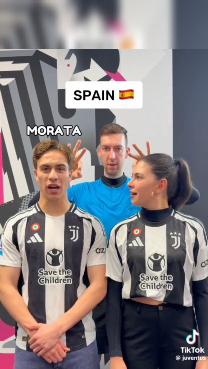 Kenan Yıldız'ın yer aldığı 'Bir Juventus oyuncusu veya 👂🏻👌🏻' etkinliği