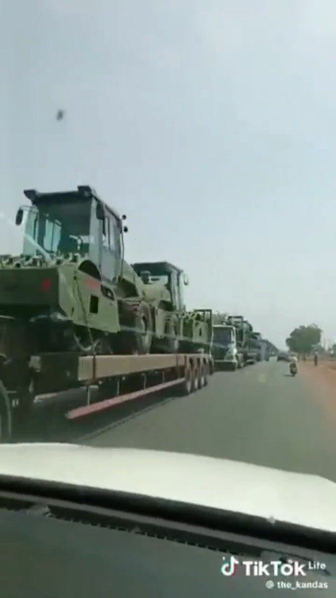 Burkina Faso just received heavy farming equipment from Ghana. President Traoré is leading the way in agricultural progress. African leaders should visit Burkina to learn from his visionary leadership