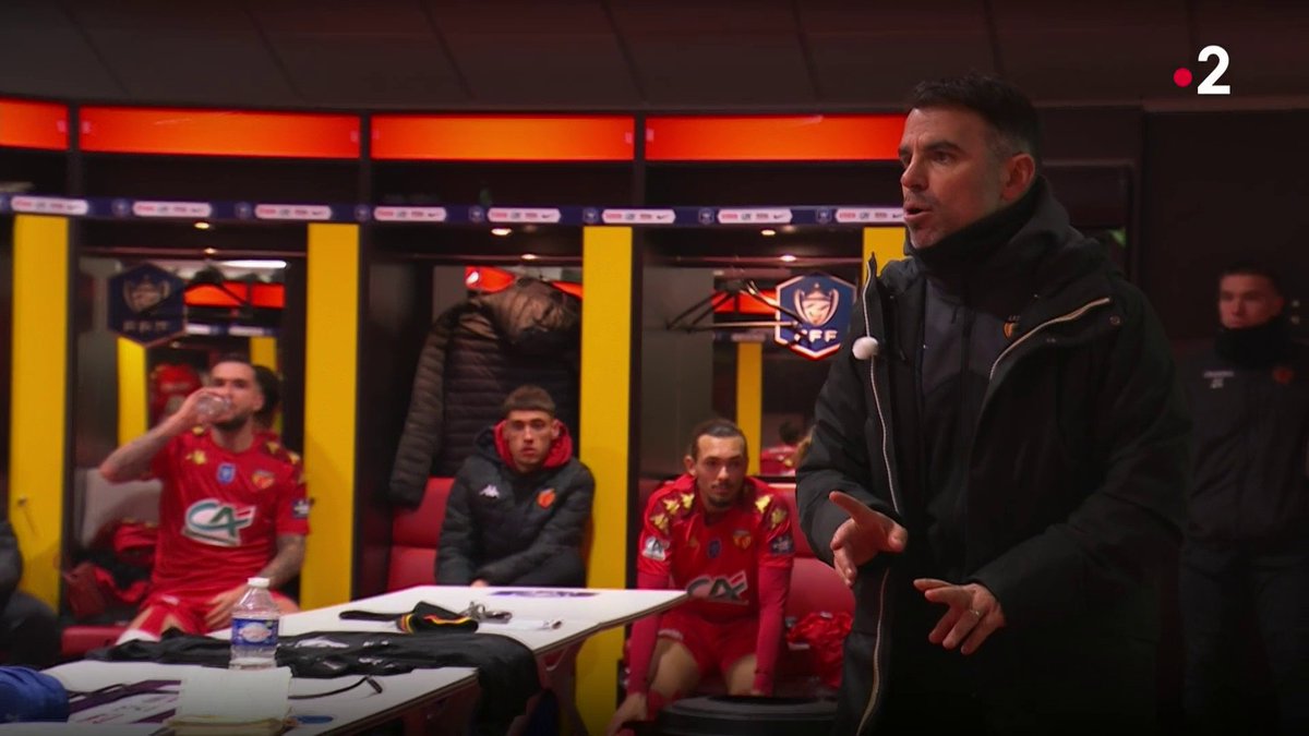 🗣️🔥 Le discours poignant du coach du Mans, Patrick Videira à la pause du match face au PSG : "Vous êtes en train de les faire douter ! Continuez, on va le faire les mecs !"