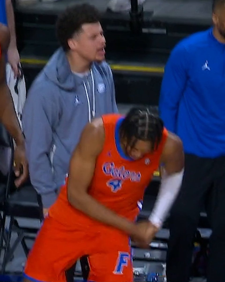 They hit the seatbelt celly 😂 Florida Gators Men’s Basketball