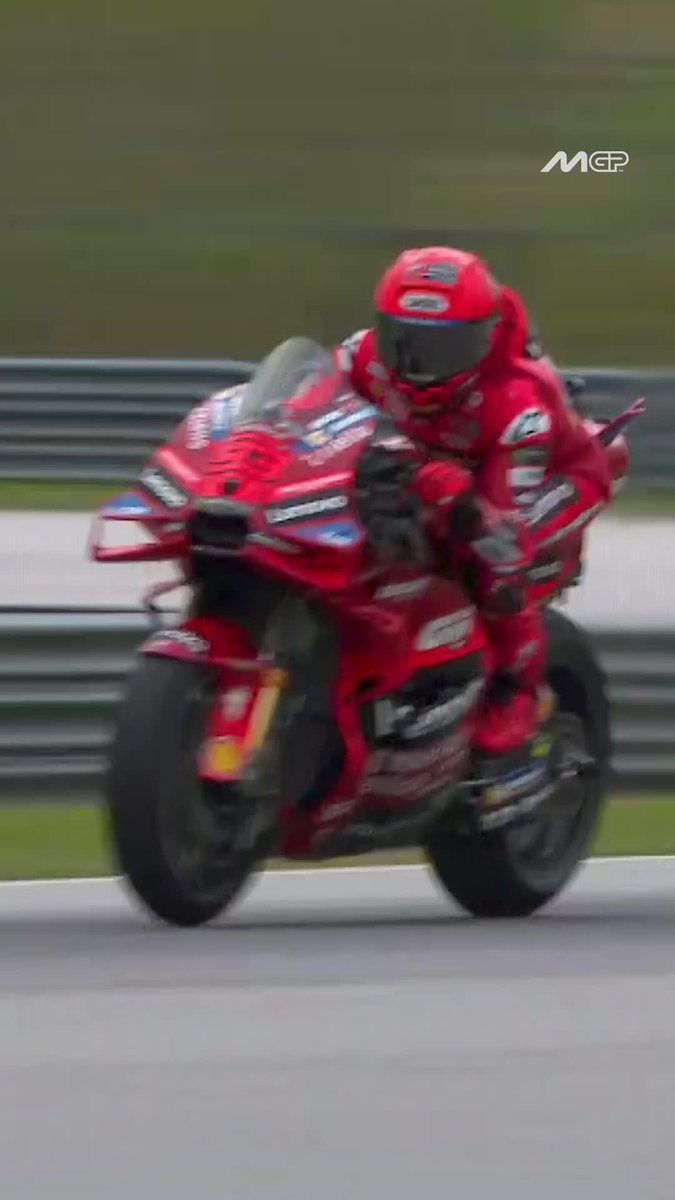 The wait is over. Marc Márquez in official colours. 🔴 #MotoGP