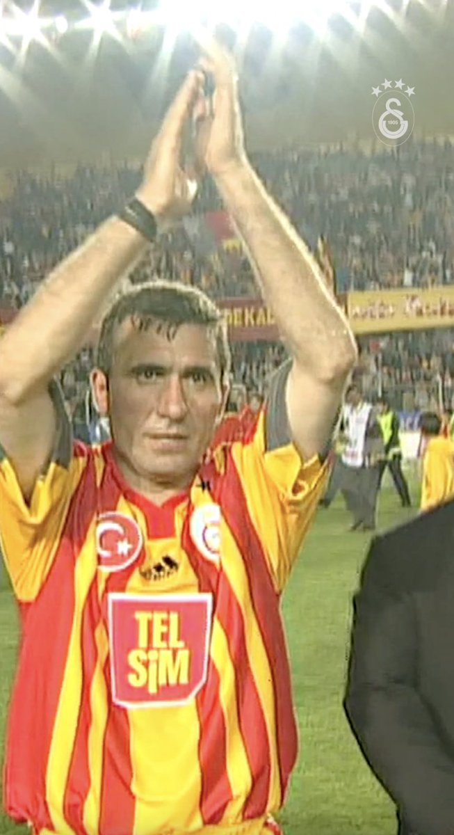 Bugün, Galatasaray formasıyla unutulmaz başarılara imza atan efsane oyuncumuz Gheorghe Hagi’nin doğum günü! 💛❤️ Nice mutlu yıllara HAGI! 🔟