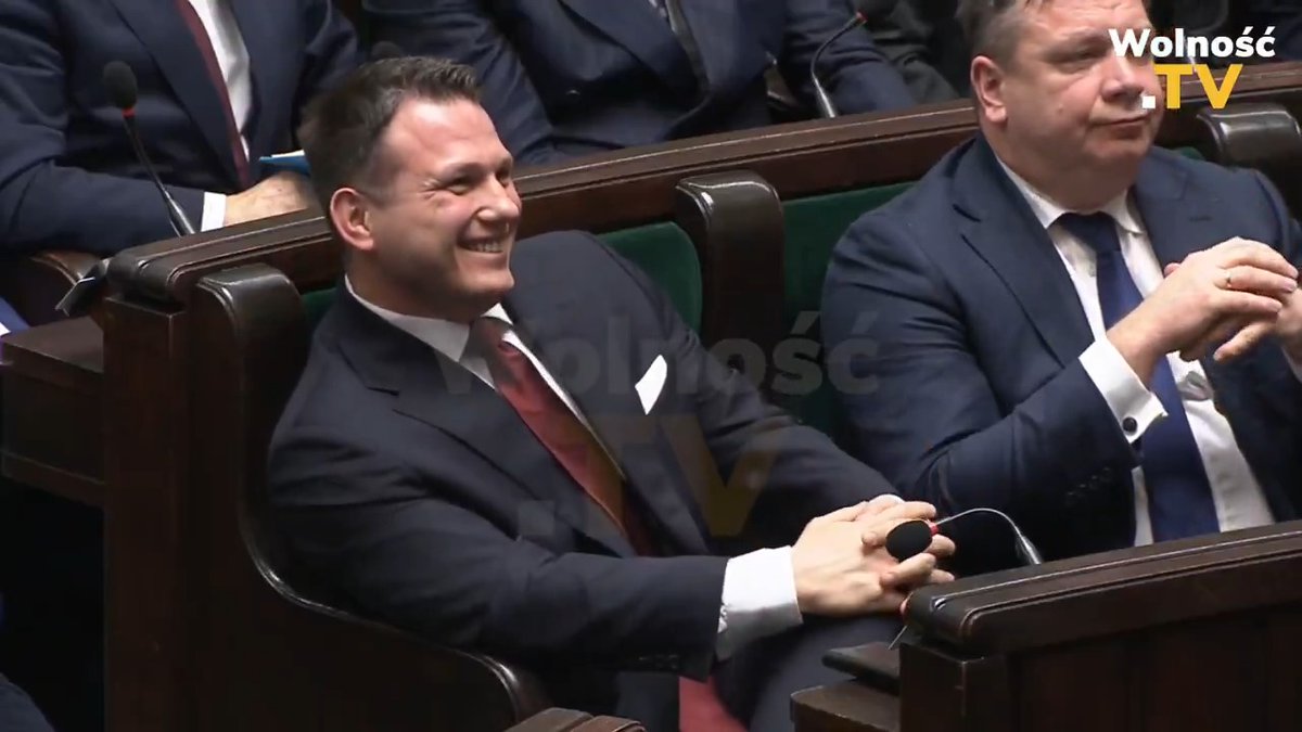 🔴 Sławomir Mentzen ZAATAKOWANY przez Sławomira Ćwika z PL2050 o niepłacenie podatków i przekręty finansowe XD Sławomir Mentzen puka się w głowę i śmieje z odklejenia posła Hołowni!