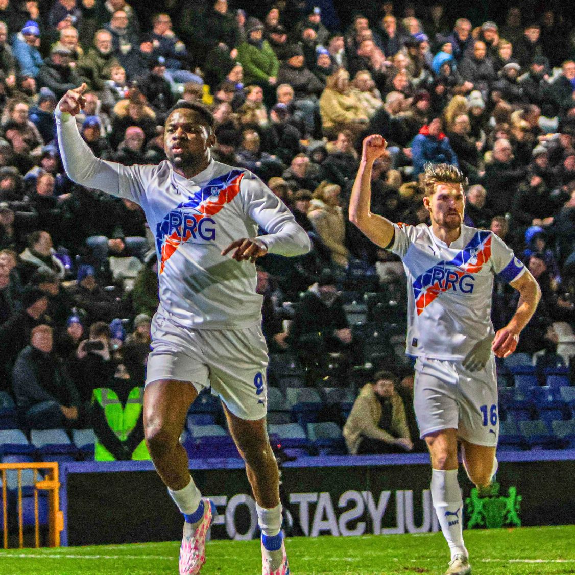 😍 What a moment. #oafc