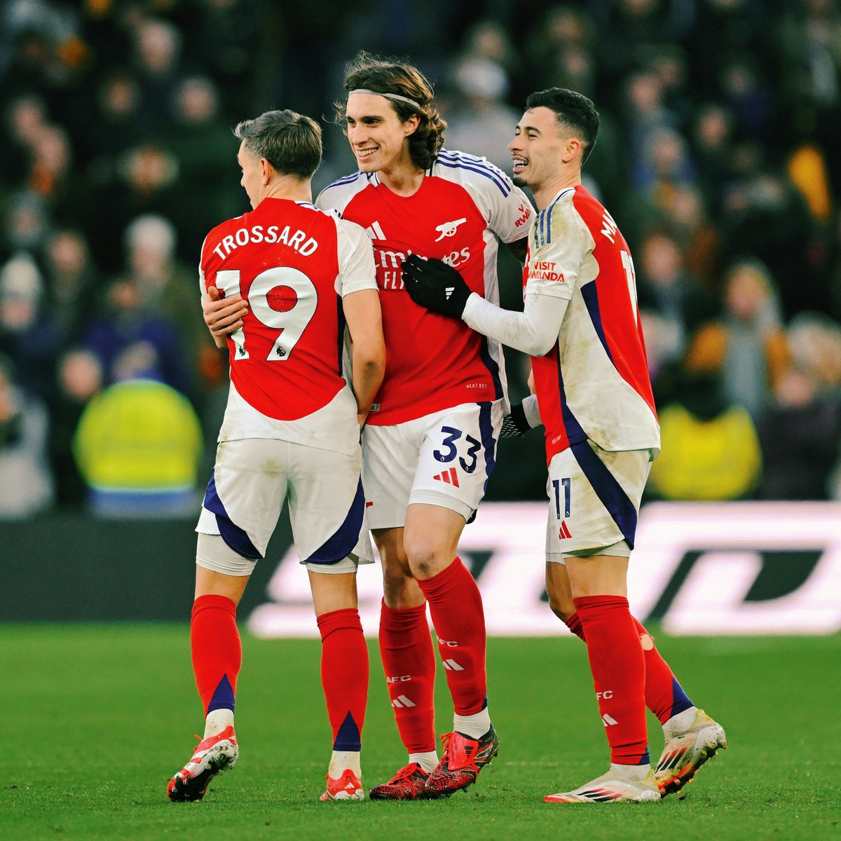 Five recent moments that had us out of our seats 🤩 1. Leo’s skill in the North London Derby 2. Richy’s match-winner at Molineux 3. KCC officially opens her Arsenal account in style 4. Raya at full stretch 5. Ethan caps off a 36-pass move at the Emirates Stadium 🤝 MG Motor UK