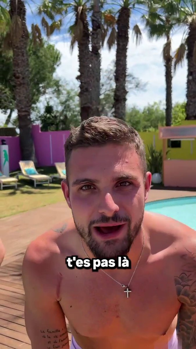 « Ici c'est pas Frenchie Shore, c'est Frenchie Tuche » 🤪 #FrenchieShore