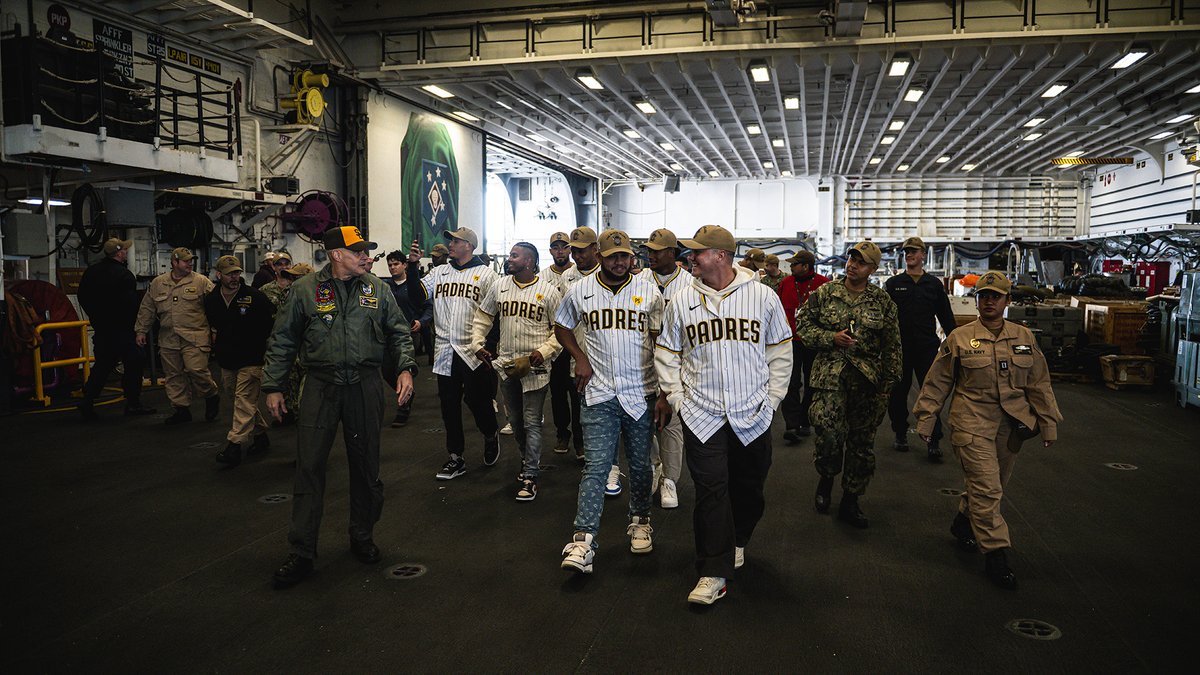 We stopped by the USS Makin Island last week with our Military Appreciation Partner to show love to our #SDMilitary 🫡 USAA x #PadresCommunityTour