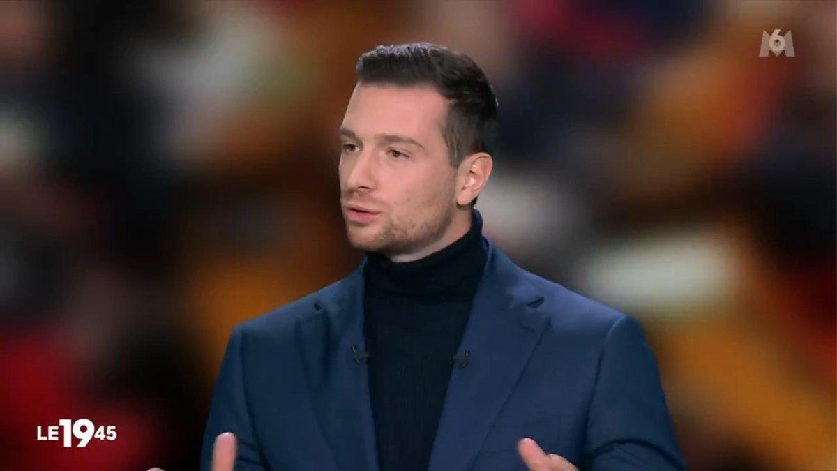 Il faut organiser un référendum sur l'immigration, qui déstabilise les grands équilibres de notre société et que les Français ne souhaitent pas. On doit notamment réserver la générosité de notre système social à nos compatriotes ! M6 - Coupe du Monde de la FIFA 2026™