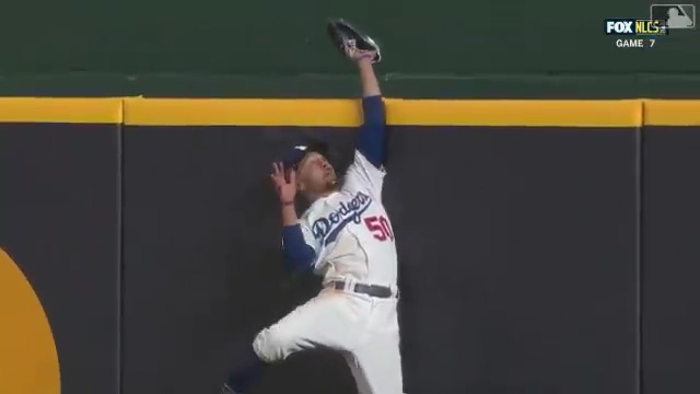 This catch is still bonkers to me