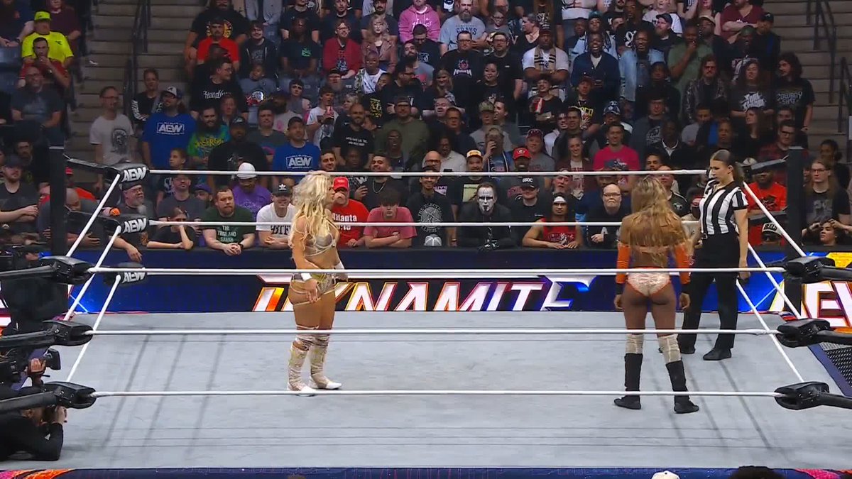 Mariah Ma- I mean, Timeless Toni Storm nails the hip attack on Queen Aminata! Watch #AEWDynamite LIVE on TBS Network & @SportsOnMax #TimelessToniStorm | Queen Aminata クィーンアミナタ | Art