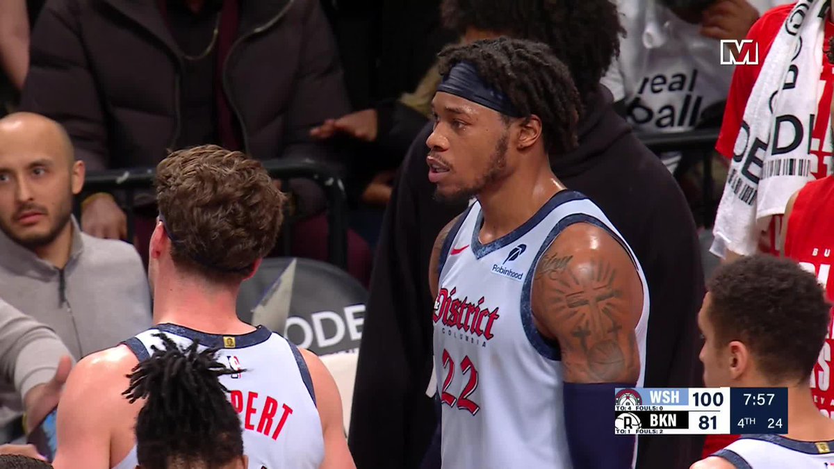 Day'Ron Sharpe throws Bub to the ground. Richaun Holmes steps in to defend Bub, and gets daps of appreciation from the rest of the Wizards.