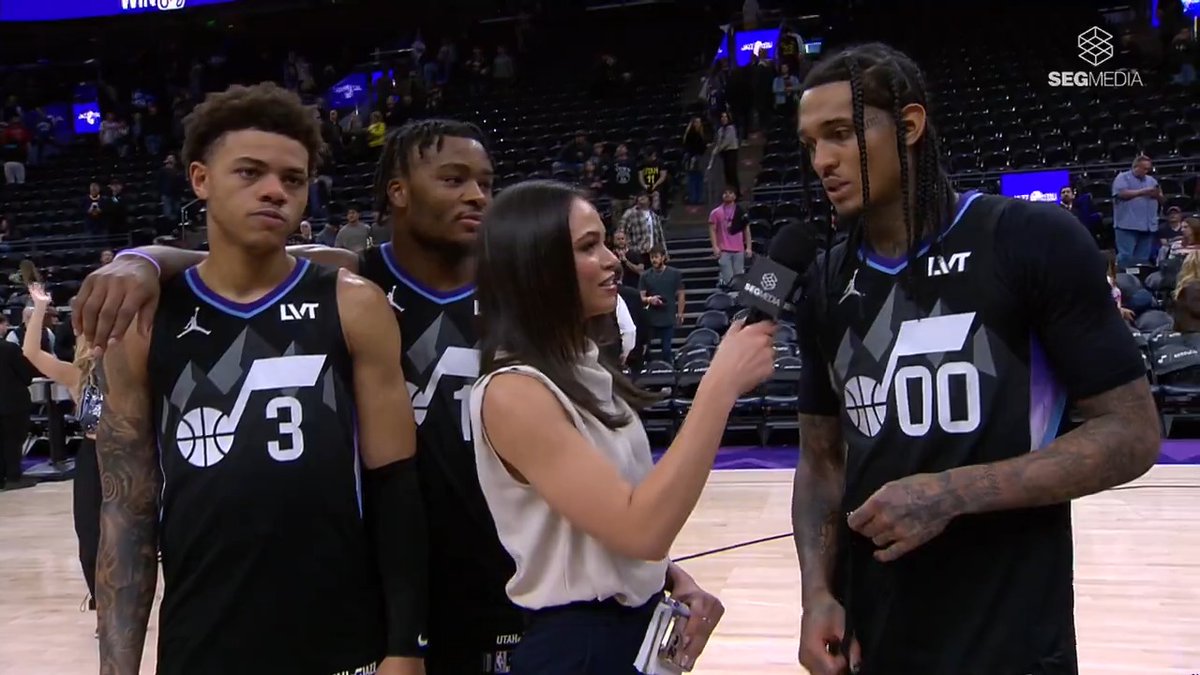 “Isaiah, Key, Walker, all of these guys stepping up in big moments... We just continue to grow and keep trying to stack these wins.” A collective effort on the court and a collective effort on the walk off interview with Key, Zay and JC joining Lauren Green 🎤 #TakeNote