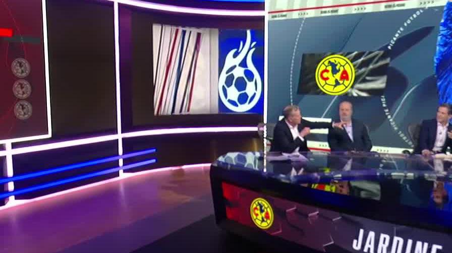 "¿CUÁNTOS PENALES TUVIMOS EL TORNEO PASADO? TE PREGUNTO A TI" 🔥🔥🔥 Tremendo debate entre Jardine y Alarcón sobre el arbitraje con América. 𝗡𝗼 𝘁𝗲 𝗽𝗶𝗲𝗿𝗱𝗮𝘀 𝗙𝘂𝘁𝗯𝗼𝗹 𝗣𝗶𝗰𝗮𝗻𝘁𝗲 𝗡𝗼𝗰𝗵𝗲 𝗽𝗼𝗿 𝗘𝗦𝗣𝗡 𝘆 #𝗗𝗶𝘀𝗻𝗲𝘆𝗣𝗹𝘂𝘀.