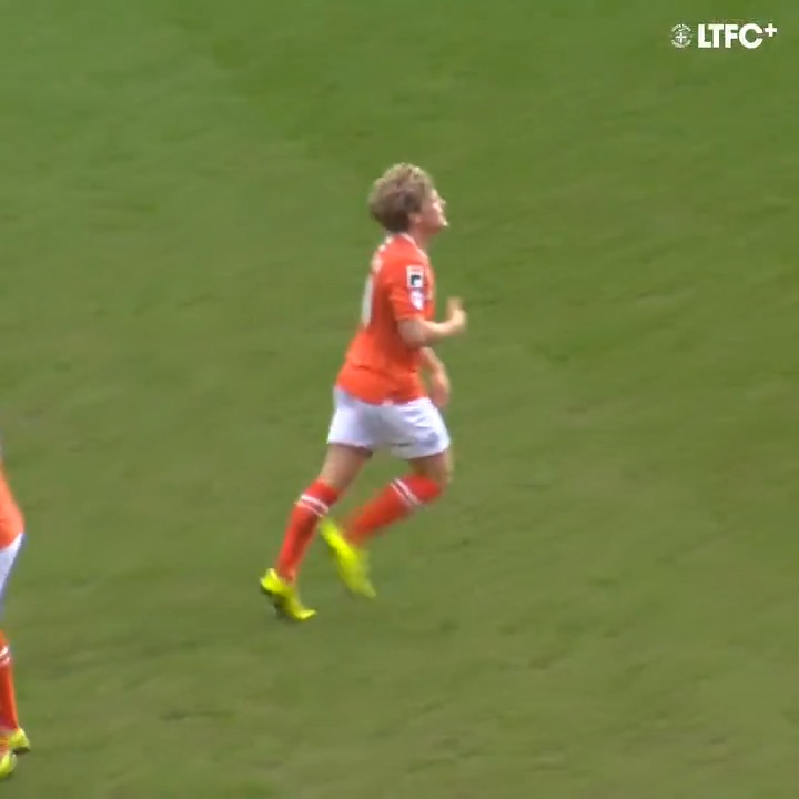 Nine years since this cracker from Cameron McGeehan! 😮‍💨