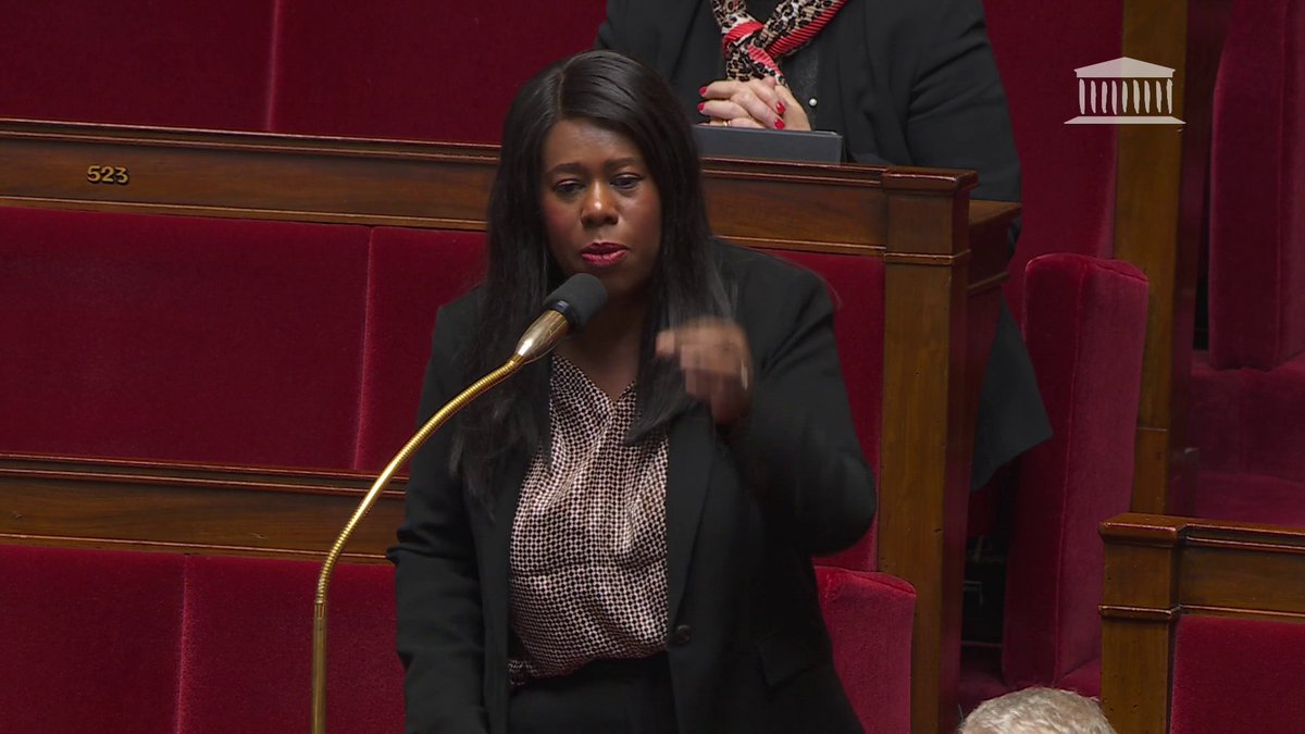 Dieynaba Diop (PS): "Sans le droit du sol, il n'y aurait pas de députés qui s'appellent monsieur Ciotti, monsieur Jacobelli, madame Moutchou, Dieynaba Diop"