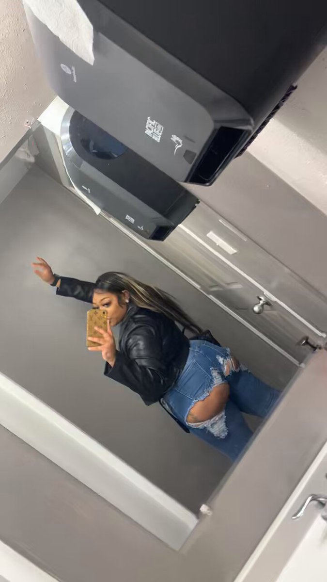 I’m jst a girl🤷🏽‍♀️🤷🏽‍♀️🤷🏽‍♀️💋