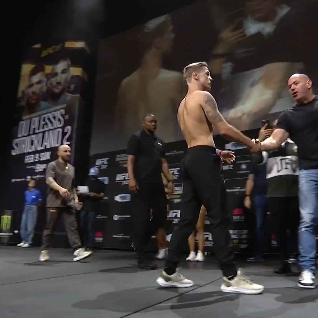 Llega el momento de Aleksandre 🇪🇸🇬🇪!!! En peso gallo, Colby Thickness vs Aleksandre Topuria