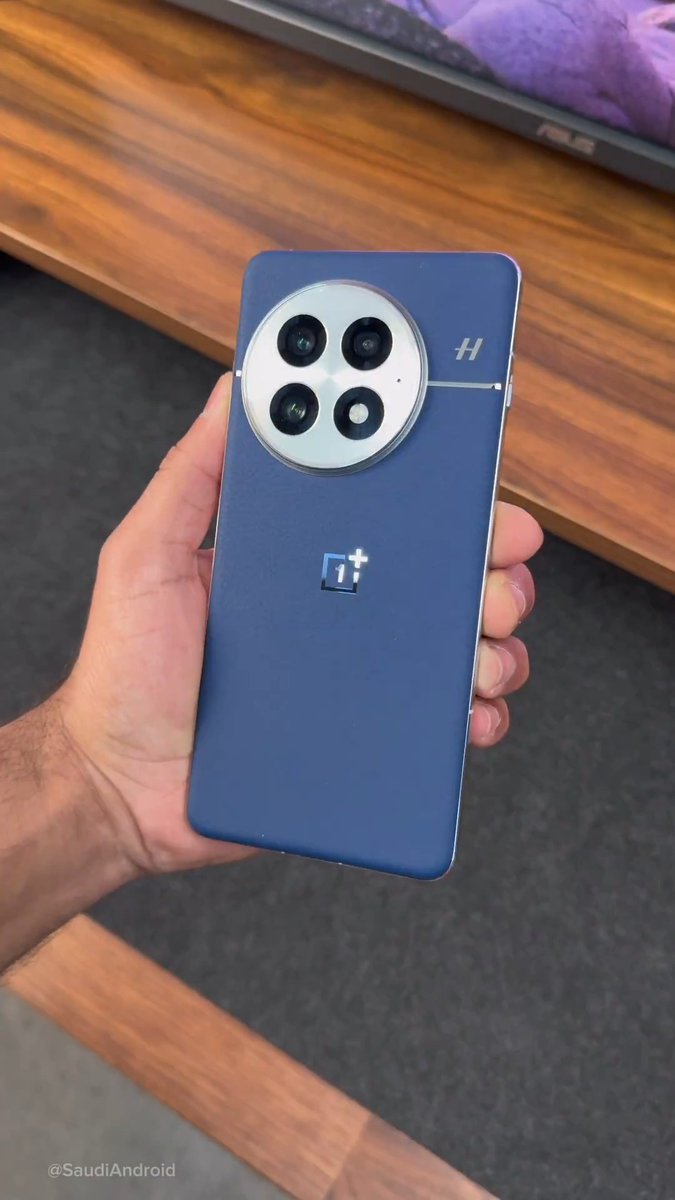فتح صندوق الزرقواني الجميل هاتف ون بلس 13 🔵📱 درجة اللون الازرق تحفه.💙💙 #OnePlus13