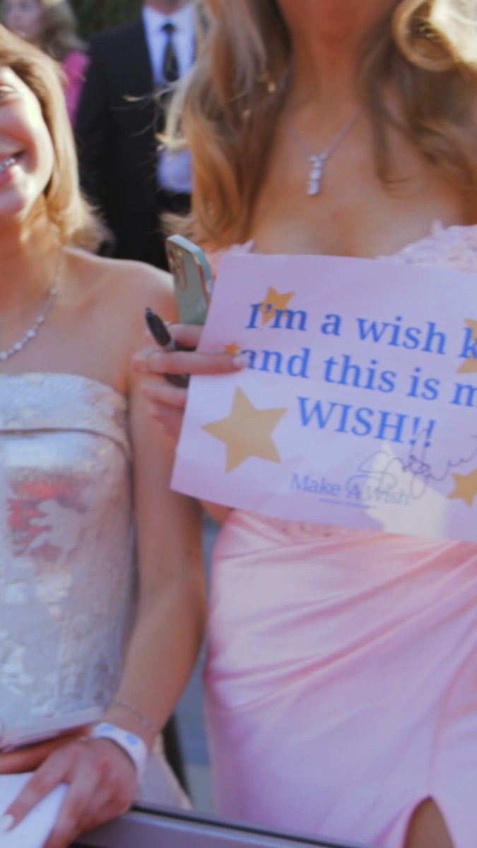✅ Meet your favorite artist at the #GRAMMYs? Check! 🫶 The red carpet fan bleachers were filled with dedicated fans from Make-A-Wish America and we are so thrilled to be part of their special day. 🎶 Missed the GRAMMYs? Stream it on Paramount+.