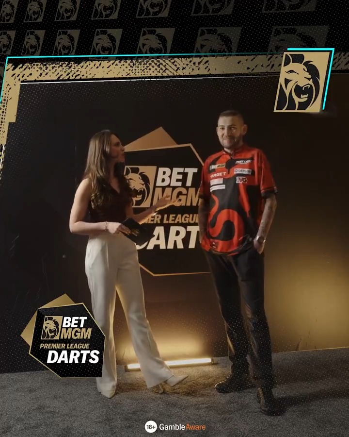 🎯 Nathan Aspinall takes on our BetMGM UK Round the World challenge! ⏱️ How far can he go in 60 seconds? Talia Lazarus finds out! 🤝 PDC Darts | #BetMGMDarts
